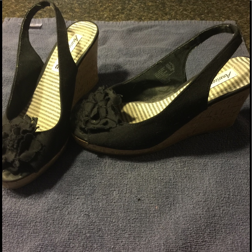 American Eagle Black Espadrilles Sandals